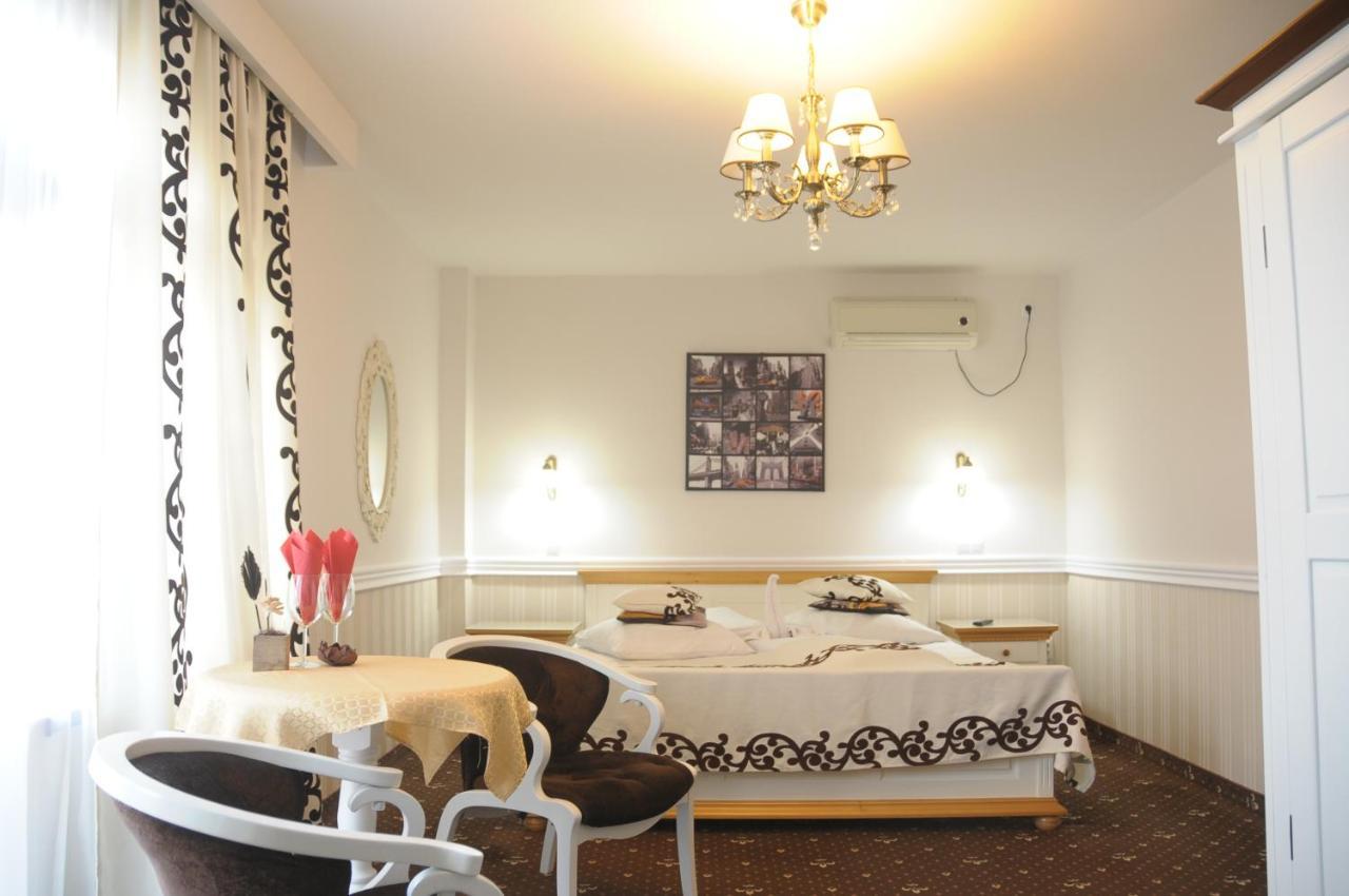 Pensiunea Casa Simoni Ploieşti Exterior foto