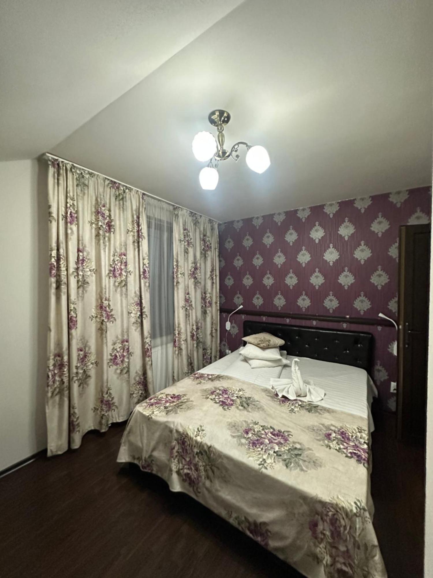 Pensiunea Casa Simoni Ploieşti Exterior foto