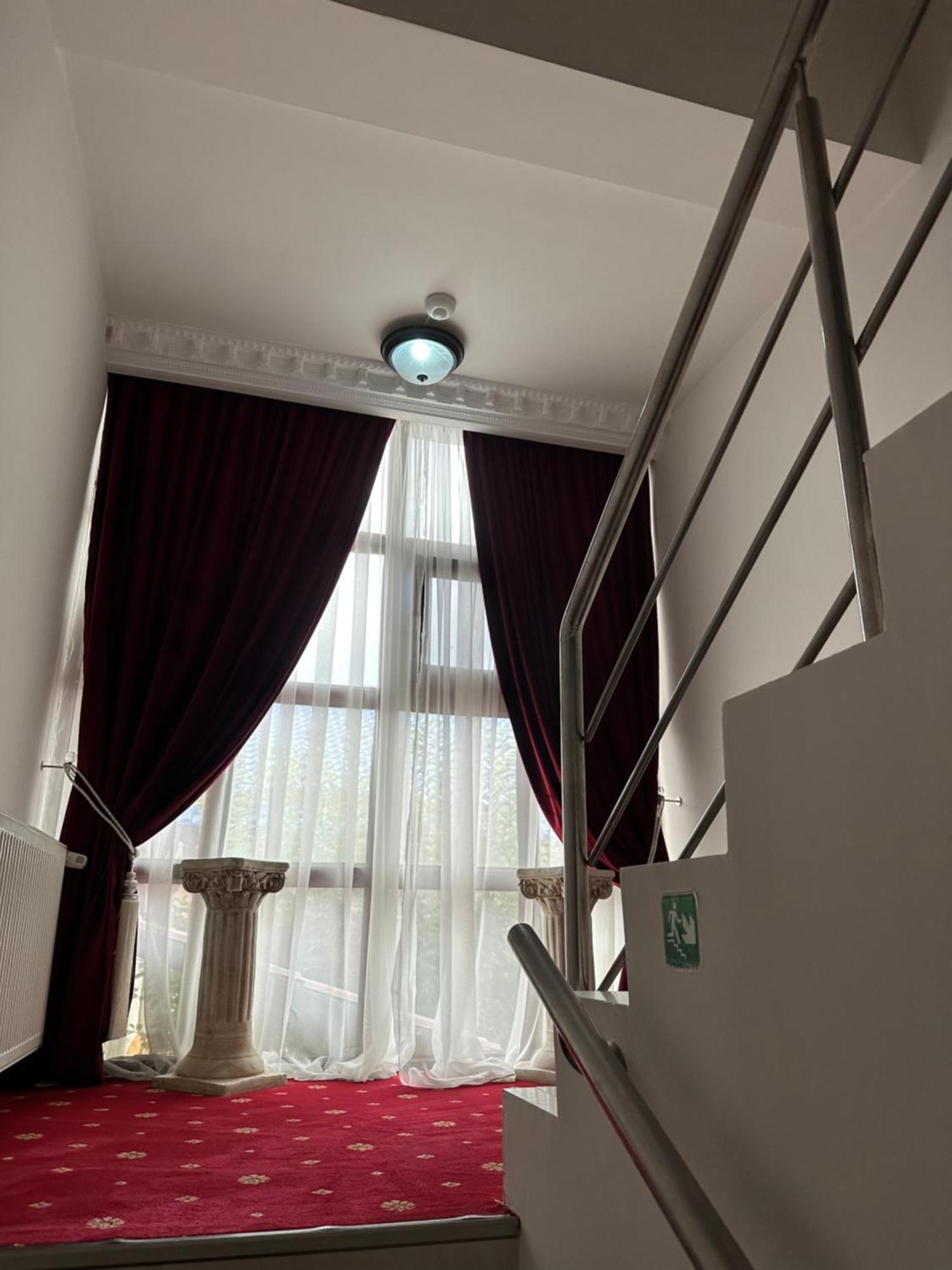 Pensiunea Casa Simoni Ploieşti Exterior foto