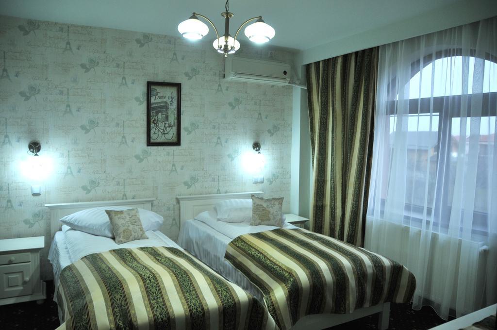 Pensiunea Casa Simoni Ploieşti Quarto foto